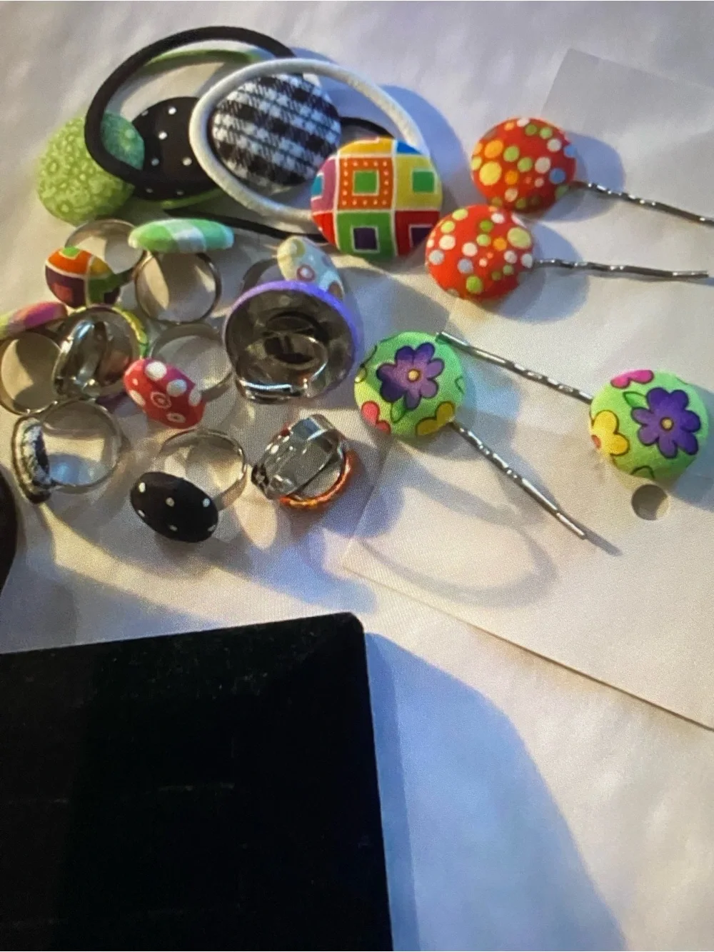 Black Velvet Jewelry Ring and Finger Display,w/Button Rings,Hair Ties, Bobby Pin